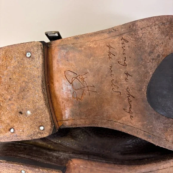 John Fluevog Brown Leather Ankle Boots with Zipper Expand Sides 8 - Picture 9 of 10